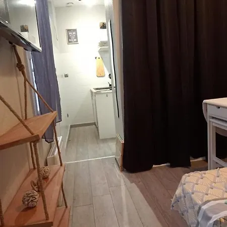 Апартаменты Calme Et Bien Situe Тарб